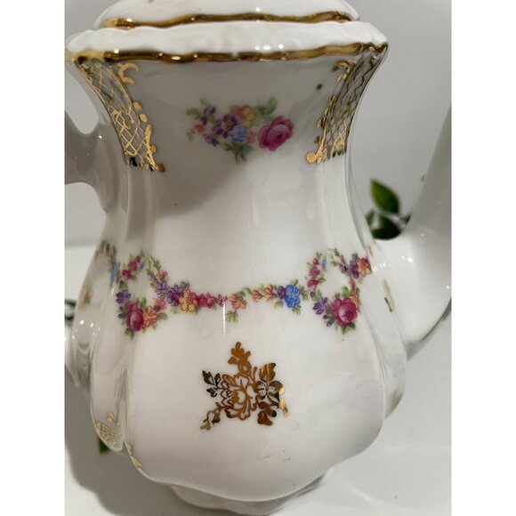 Vintage Bavarian Porcelain Teapot With Floral Design & Gold Accents - Picture 8 of 11